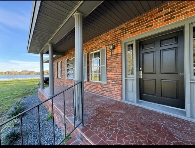 Building Photo - 1019 State Rd 540 W