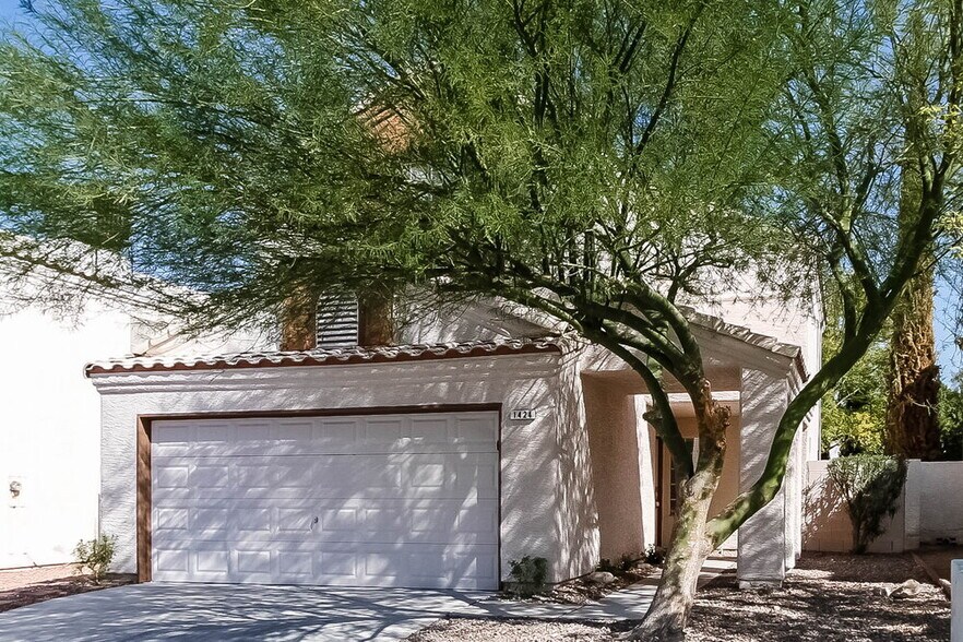 Building Photo - 1424 N Astronomy Cir