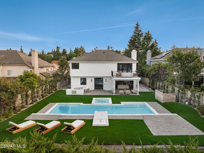 Building Photo - 24005 Clarington Dr