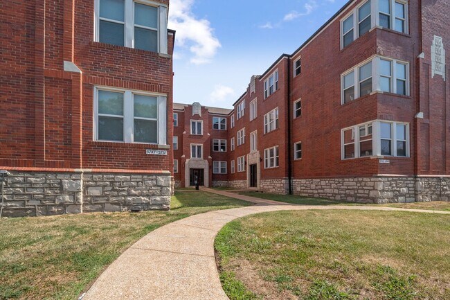 Building Photo - 5747 Chippewa St