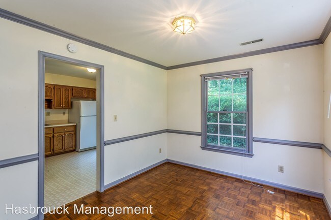 Building Photo - 3 br, 2.5 bath House - 1001 Huntwood Lane