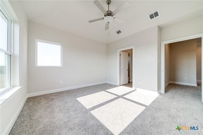 Building Photo - 238 Peter Kleid Lp