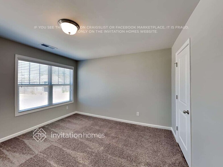 Building Photo - 161 Wood Point Way
