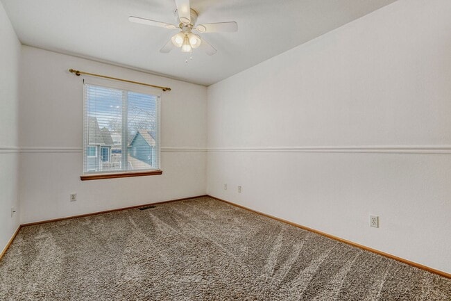 Building Photo - Well Maintained Home in Thornton