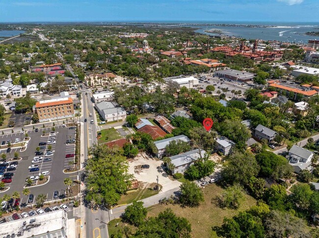 Building Photo - 114 Cedar St