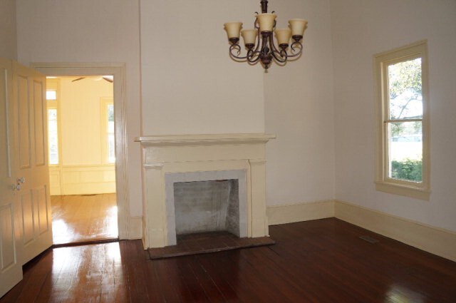 Building Photo - 180 Mayes St