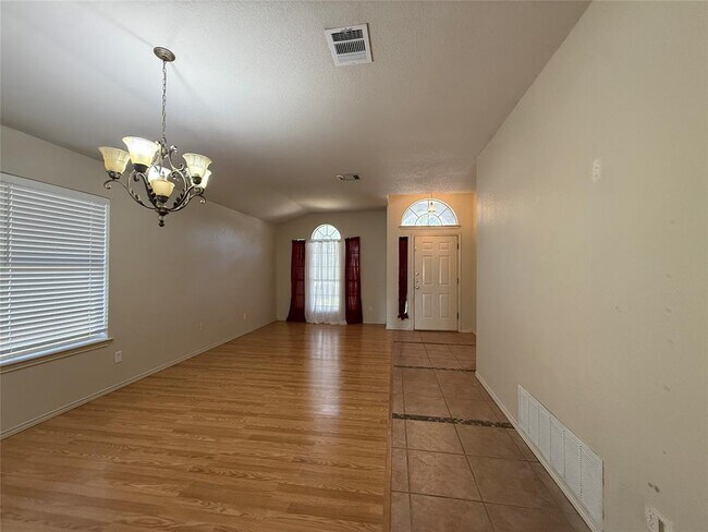 Building Photo - 17525 Tobermory Dr