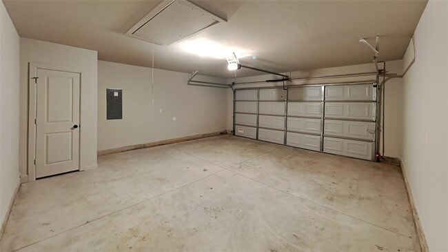 Building Photo - 10520 NW 41st St