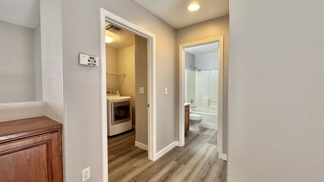 Building Photo - 4663 Aventura Canyon Ct