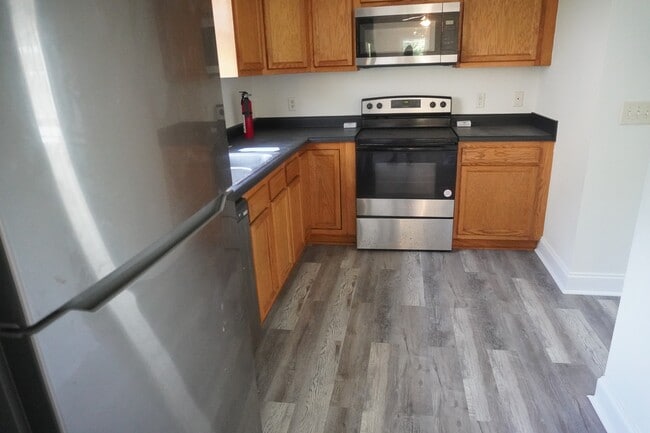 Building Photo - 306 N 30th St