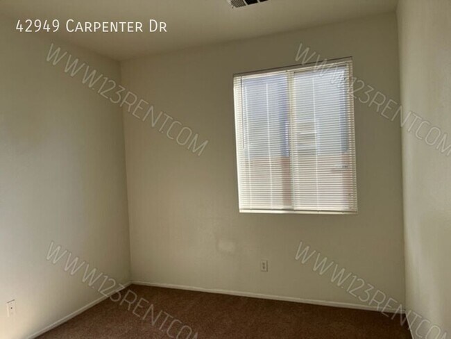 Building Photo - 42949 Carpenter Dr