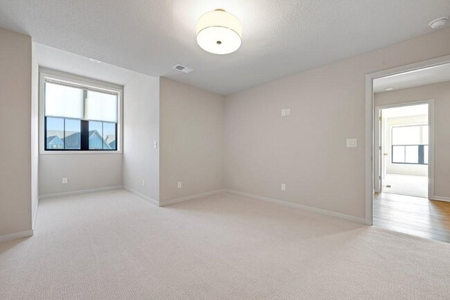 Building Photo - 16649 Garnett St