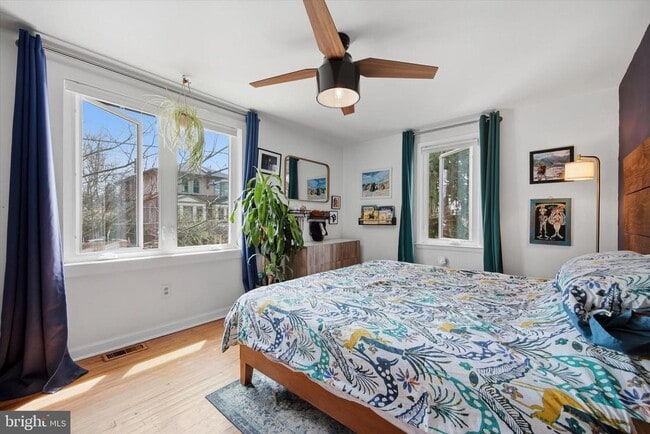 Building Photo - 125 E Moreland Ave