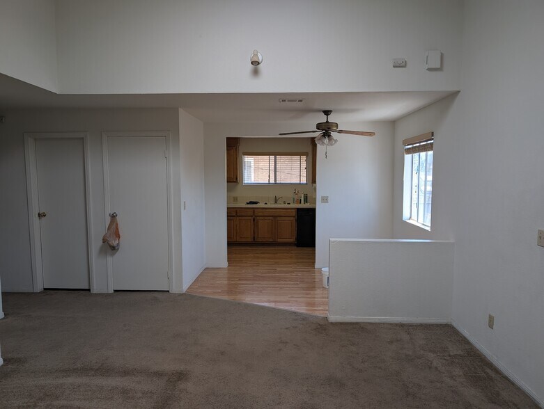 Building Photo - 2222 Andreo Ave