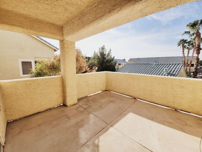 Building Photo - CUTE GATED 2BD/2BA CONDO IN LAS VEGAS!