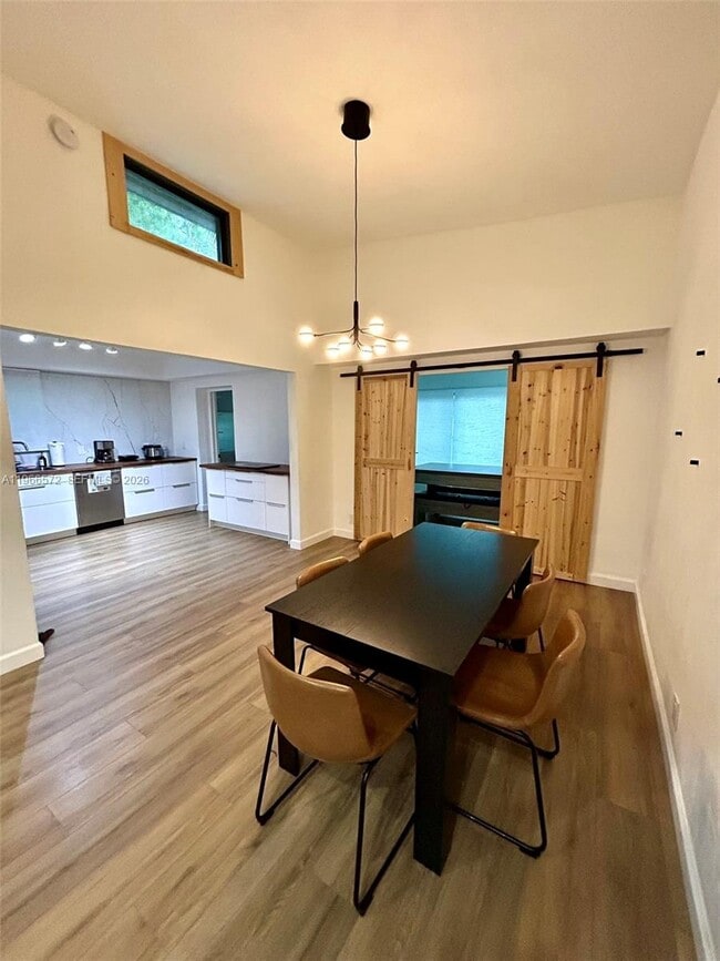 Building Photo - 2631 Roosevelt St