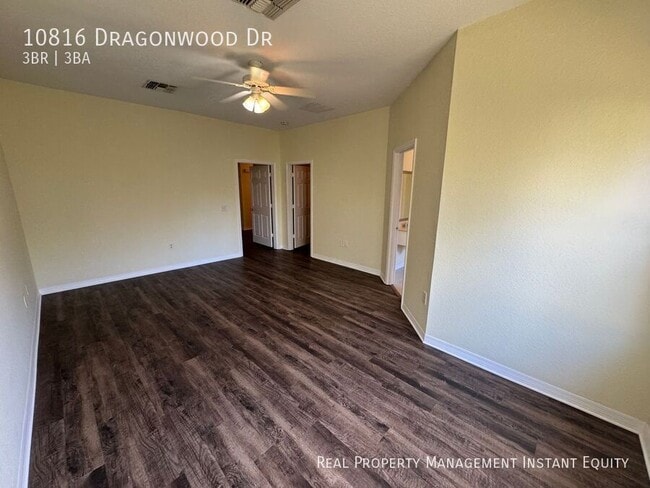Building Photo - 10816 Dragonwood Dr