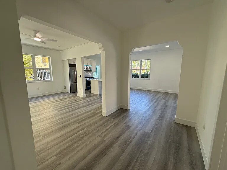 Building Photo - 340 NE 125th St