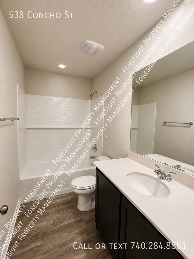 Building Photo - 538 Concho St