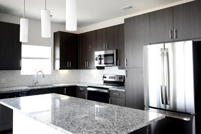 Building Photo - 4216 Sloane St