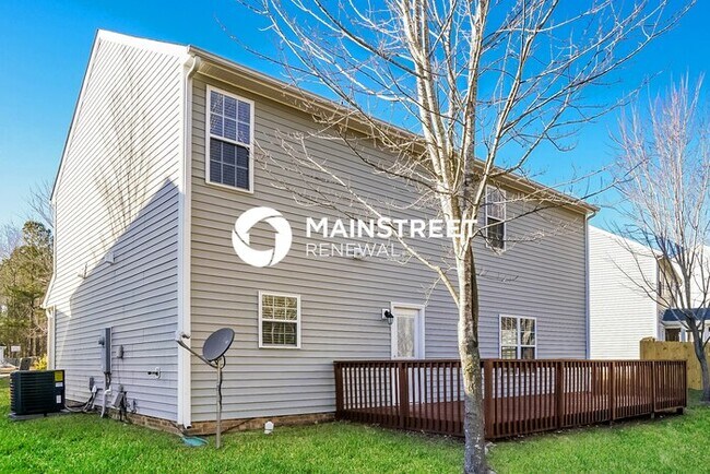 Building Photo - 4 Bedroom Pet-Friendly Home in KNIGHTDALE, NC with Main Street Renewal