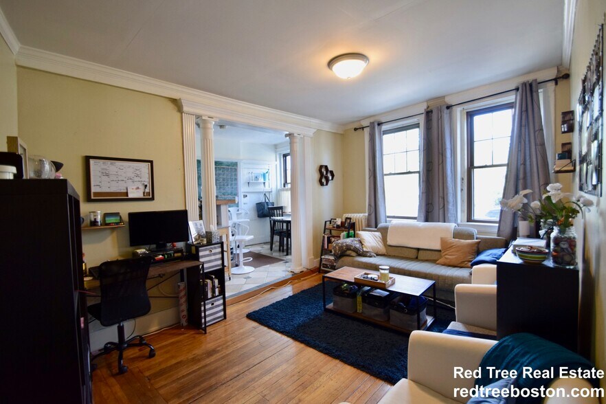 Building Photo - 5 Braemore Rd