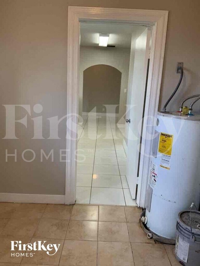 Building Photo - 630 NW 67th Terrace