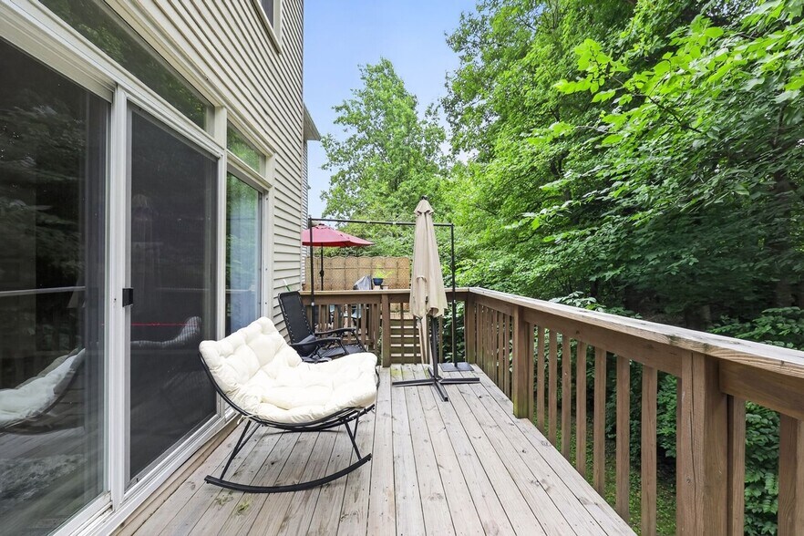 Building Photo - 10946 Rampart Way