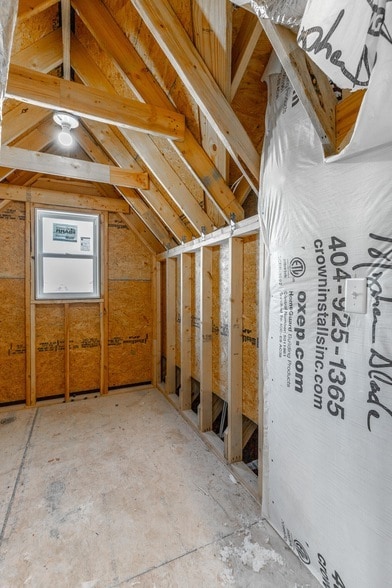 Building Photo - 5012 Oop Rd