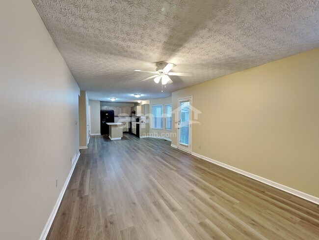 Building Photo - 7366 Murrayfield Dr