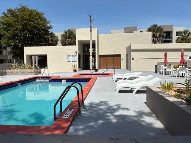 Building Photo - 8002 SW 149th Ave