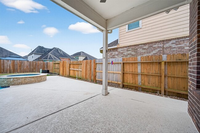 Building Photo - 15630 Eagle Valley Dr