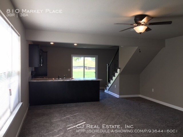 Building Photo - 810 Markey Pl