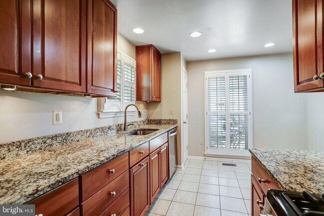 Building Photo - 14508 Four Chimney Dr