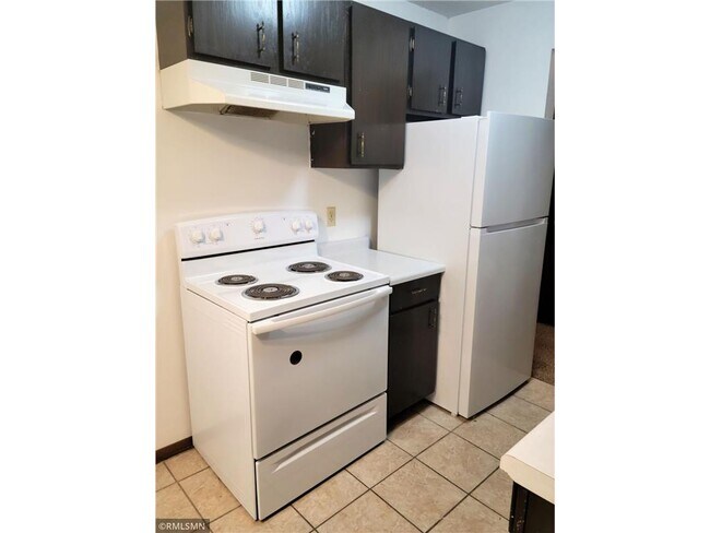 Building Photo - 539 S Wasson Ln