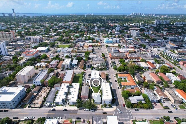 Building Photo - 1570 NW 2nd St