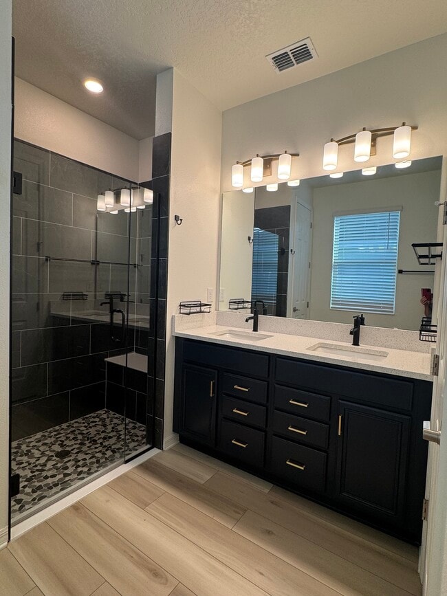 Building Photo - 7315 34th Ct E