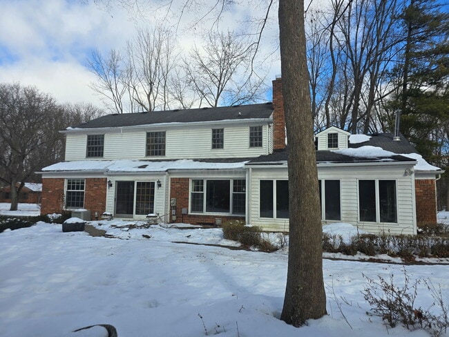 Building Photo - 33811 Hunters Pointe Rd