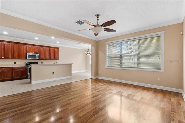 Building Photo - 3949 Golden Finch Way