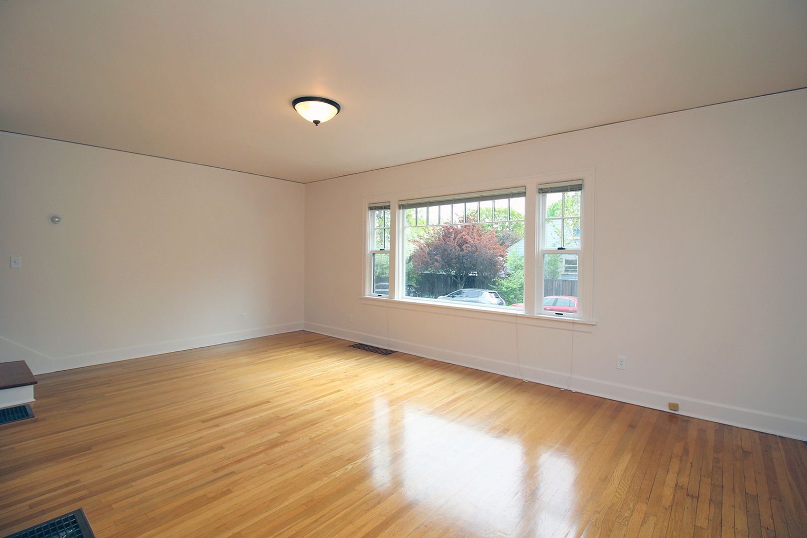 Building Photo - 2703 NW Raleigh St