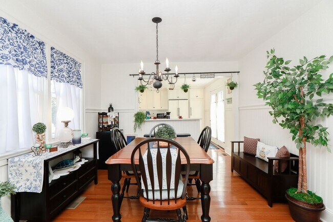 Building Photo - Beautiful Single Family Home in Willoughby Beach!!