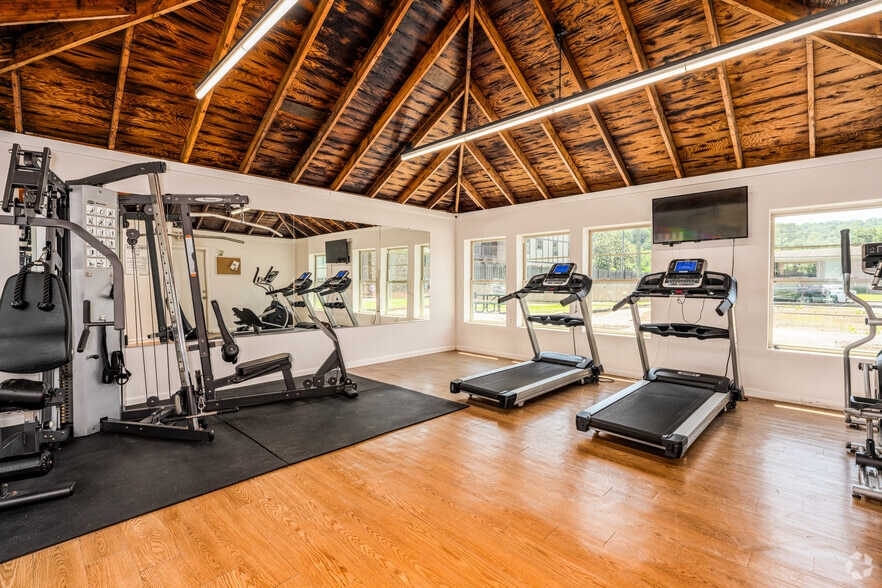 Fitness Center - The Crescent at Lakeshore