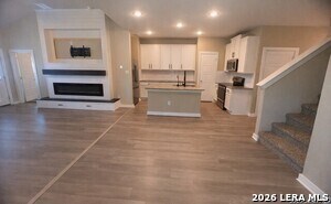 Building Photo - 3237 Hyacinth
