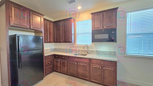 Building Photo - 1/2 Month Free! 3 Bedroom 2 Bath Home Home in Wingfield!!