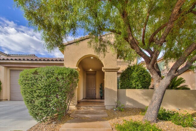 Building Photo - Summerlin Home with downstairs Bed/Bath & Large Patio with Courtyard!