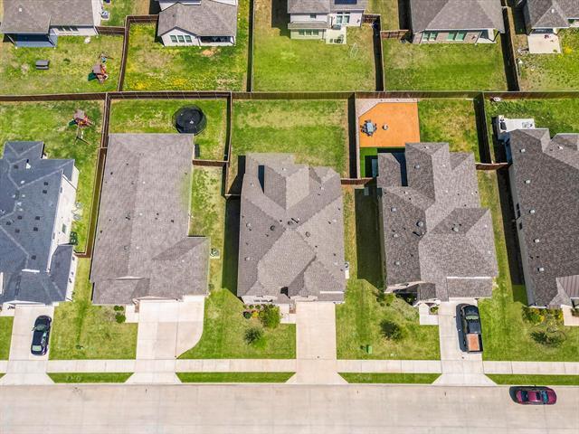 Building Photo - 5604 Crestview Dr
