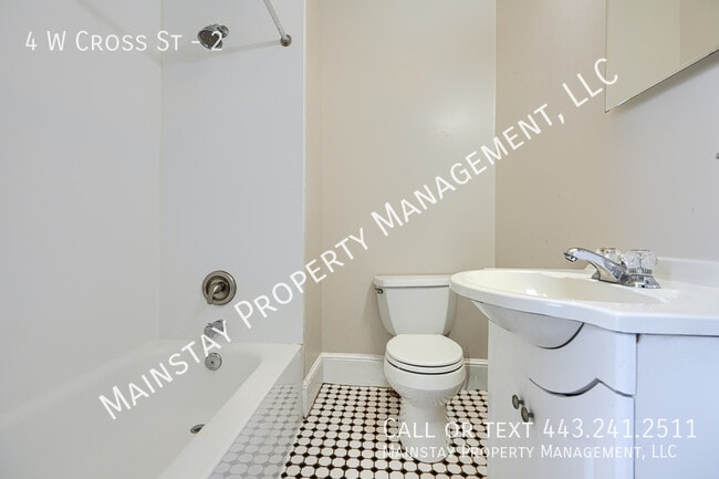 Building Photo - 4 W Cross St