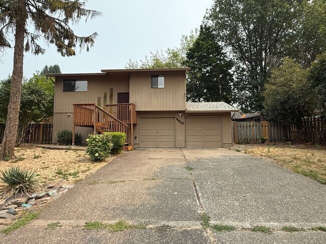 Building Photo - 5900 SW Ellerson Terrace