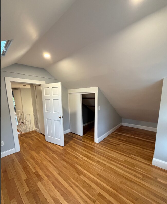 Building Photo - 148 Russells Mills Rd