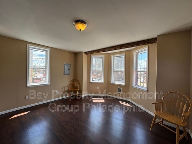 Building Photo - 2419 E Allegheny Ave